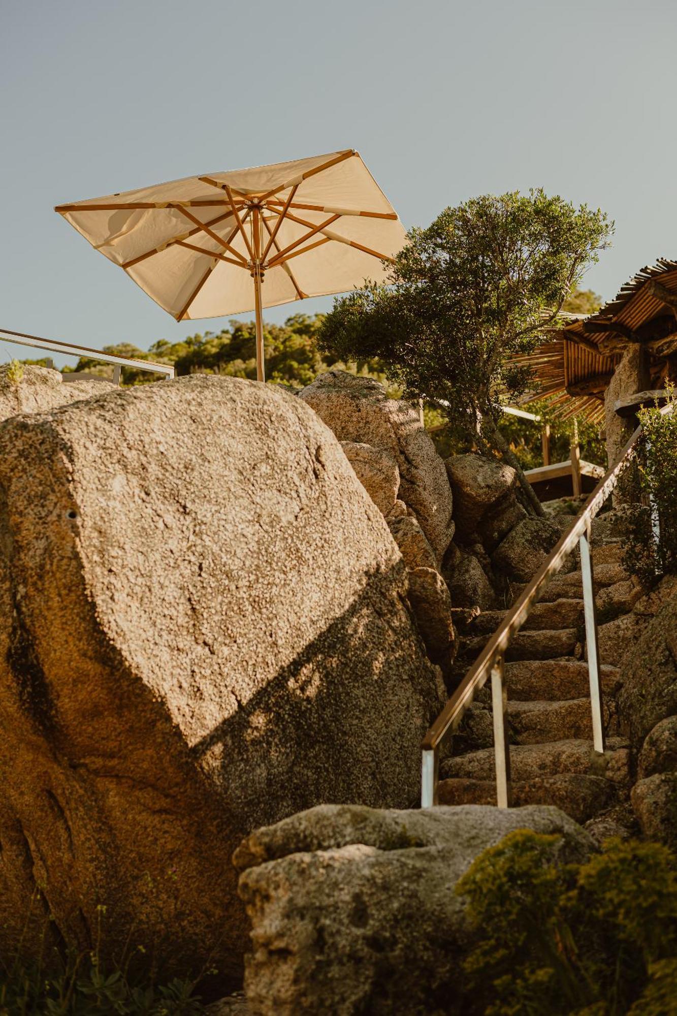 Отель Aethos Sardinia Канниджионе Экстерьер фото