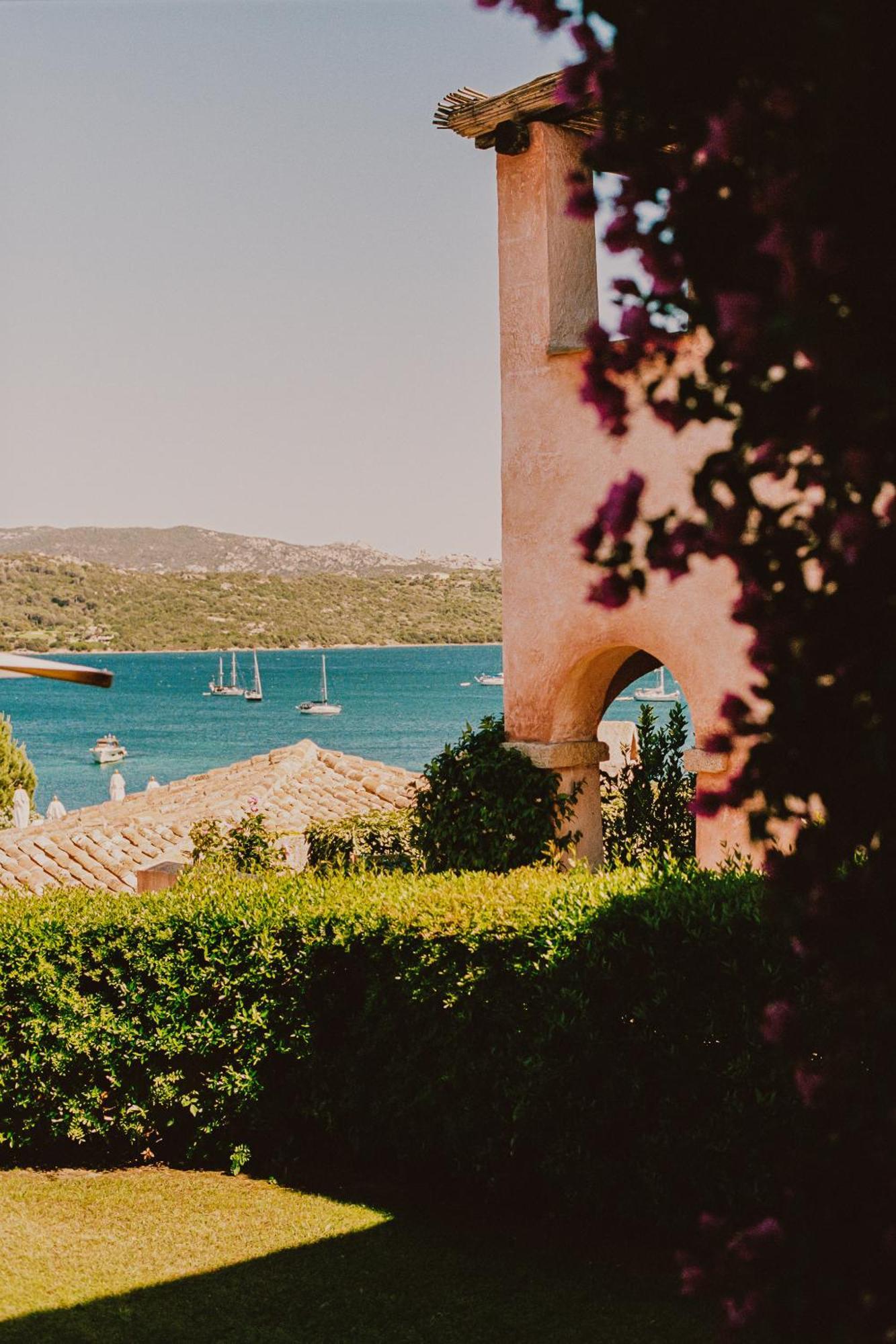 Отель Aethos Sardinia Канниджионе Экстерьер фото